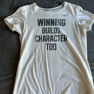 Womens Nike shirt- fitted size medium